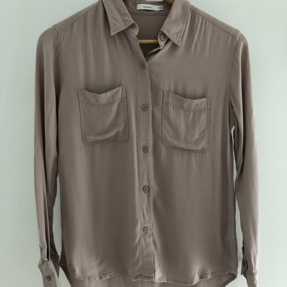 Aritzia Talula button long sleeve shirt - Picture 3 of 4